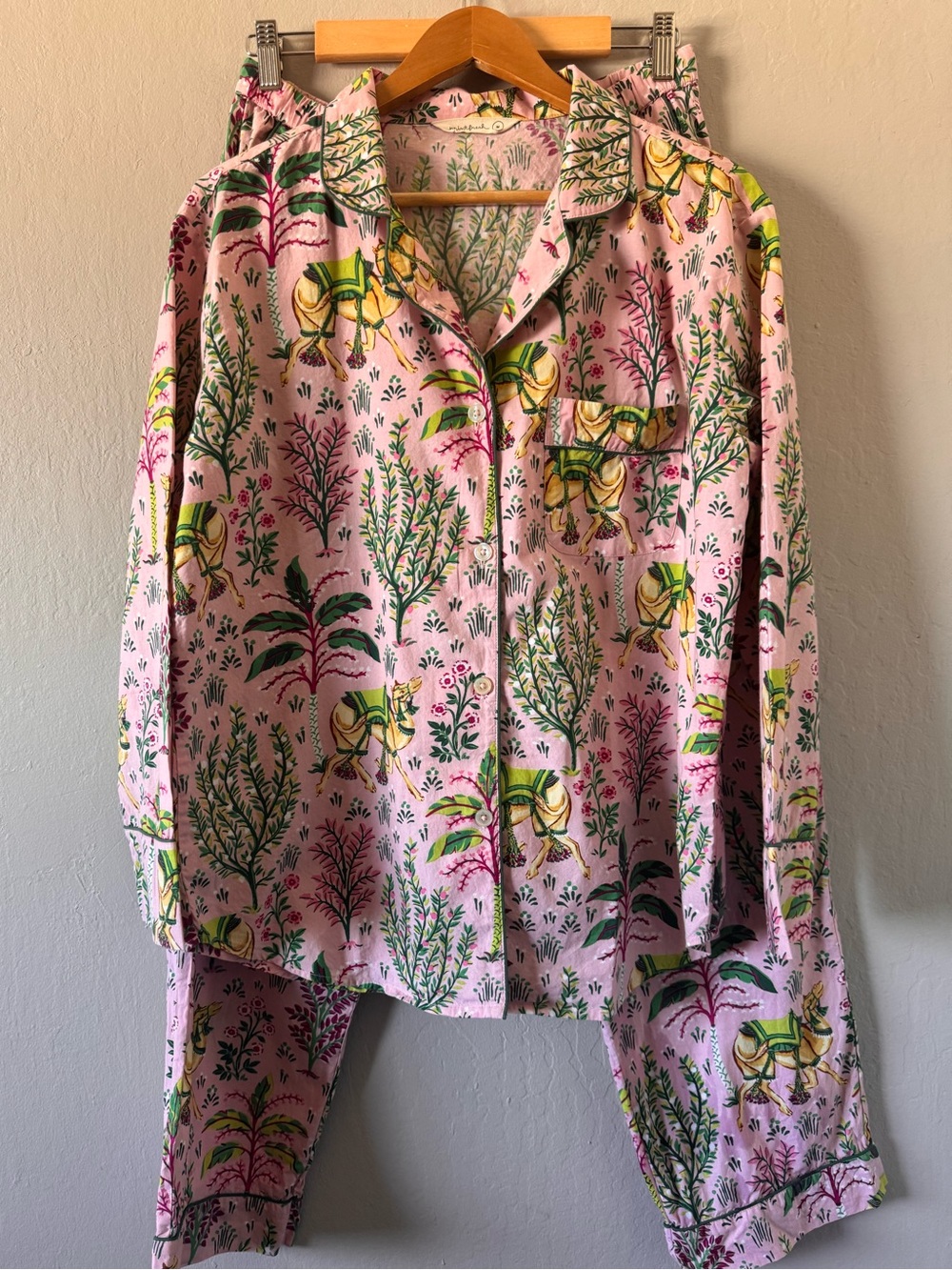 Printfresh Women’s Camels Courtyard in Rose Pink 100% Cotton Pajama Set Medium